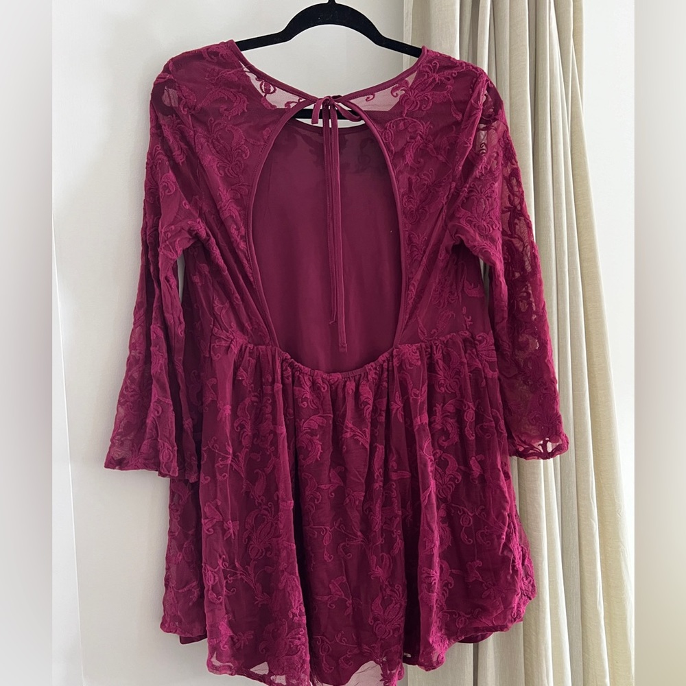 Open back lace mini dress